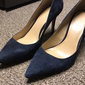 Ann Taylor Navy blue suede Mila pumps